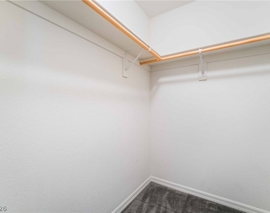 6462 Estrella Hills Avenue - Photo Thumbnail 21