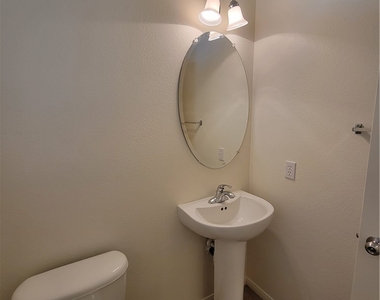 1063 Garden Cress Court - Photo Thumbnail 12