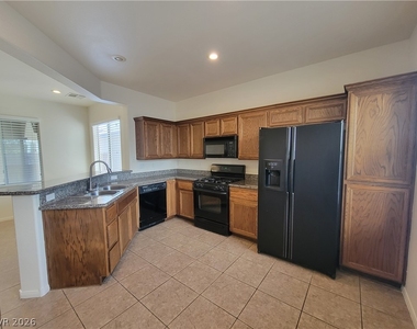 1063 Garden Cress Court - Photo Thumbnail 3