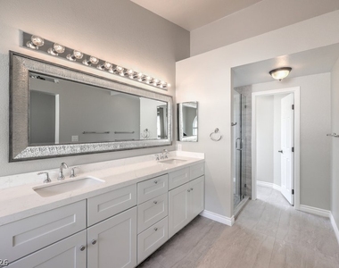 10024 Sail Landing Court - Photo Thumbnail 25