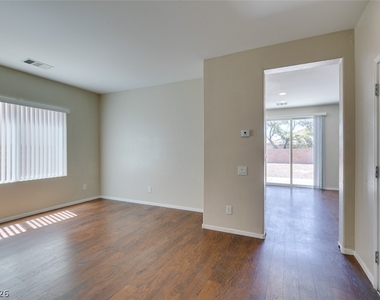2925 Dowitcher Avenue - Photo Thumbnail 44