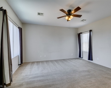 2925 Dowitcher Avenue - Photo Thumbnail 37