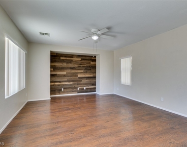 2925 Dowitcher Avenue - Photo Thumbnail 21