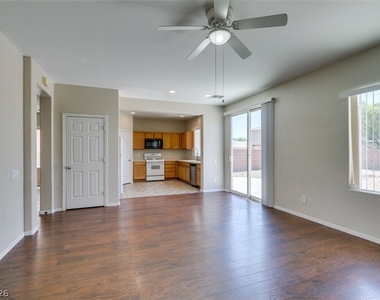 2925 Dowitcher Avenue - Photo Thumbnail 24