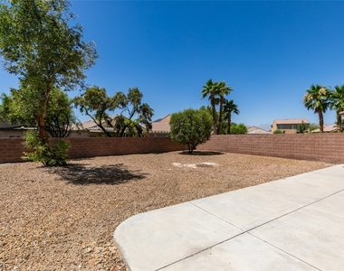 2925 Dowitcher Avenue - Photo Thumbnail 45