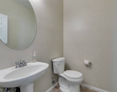 2925 Dowitcher Avenue - Photo Thumbnail 28
