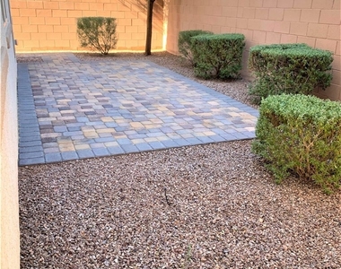 254 Botanic Gardens Drive - Photo Thumbnail 17