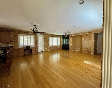 173 Popolo Drive - Photo Thumbnail 6