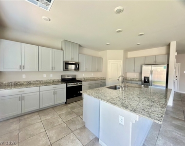 1180 Pitaya Court - Photo Thumbnail 3