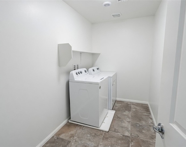 1180 Pitaya Court - Photo Thumbnail 13