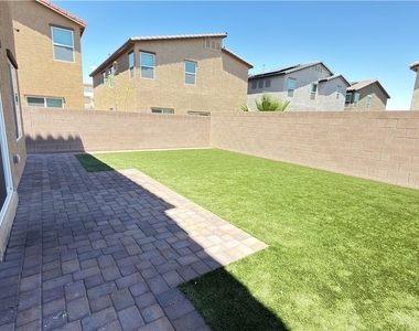 1180 Pitaya Court - Photo Thumbnail 15