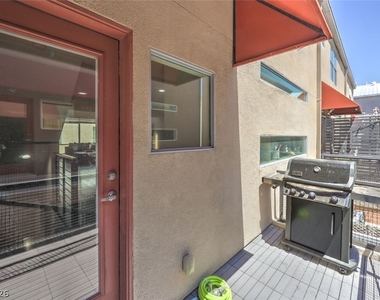 1999 Yaupon Avenue - Photo Thumbnail 33