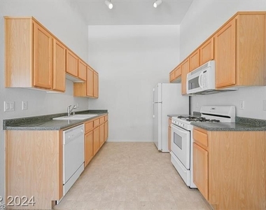 3540 Cactus Shadow Street - Photo Thumbnail 7