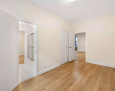 107 East 63rd Street - Photo Thumbnail 7