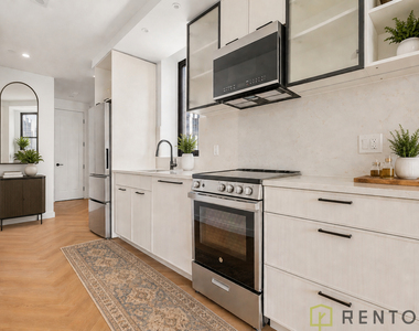 106 Fleet Place - Photo Thumbnail 2