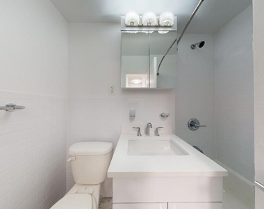 135 East 35th Street  - Photo Thumbnail 4