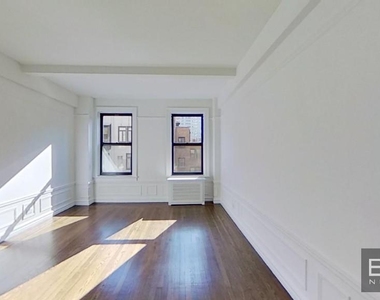 156 East 37th Street - Photo Thumbnail 1