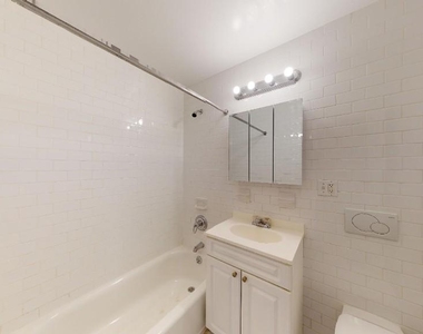 417 East 65th Street - Photo Thumbnail 4