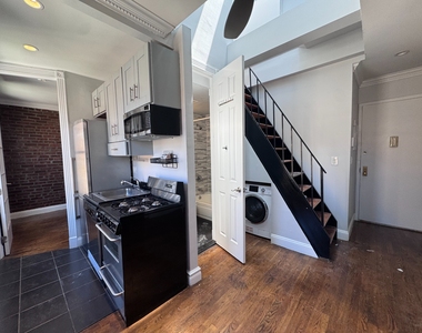 416 East 13th Street - Photo Thumbnail 1