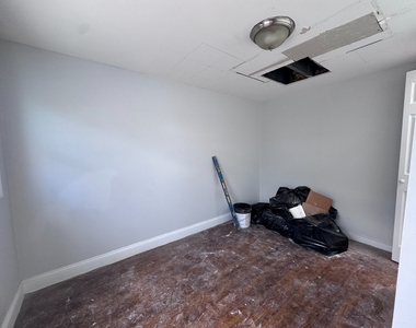 416 East 13th Street - Photo Thumbnail 5