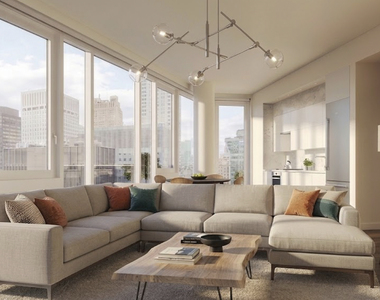 East 44th Street - Photo Thumbnail 5