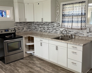 104 Orchard Avenue - Photo Thumbnail 2