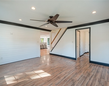 8403 Gaskin Road - Photo Thumbnail 18