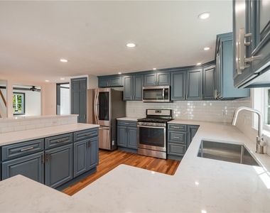 8403 Gaskin Road - Photo Thumbnail 12
