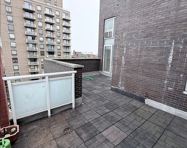 82-85 116th Street - Photo Thumbnail 3