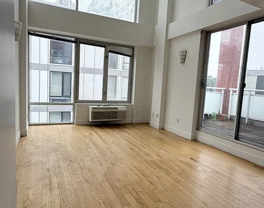 82-85 116th Street - Photo Thumbnail 1