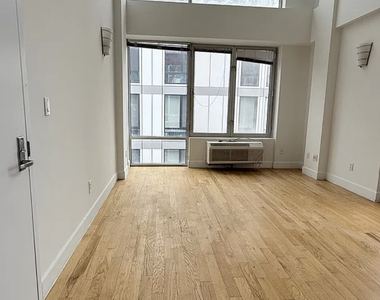 82-85 116th Street - Photo Thumbnail 2