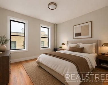 85 Eastern Parkway - Photo Thumbnail 4