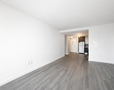 1524 Sheepshead Bay Road - Photo Thumbnail 4