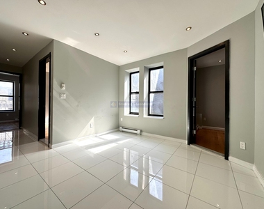 350 Manhattan Avenue - Photo Thumbnail 1