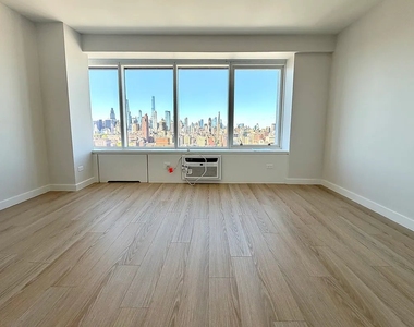 West 87th Street - Photo Thumbnail 8