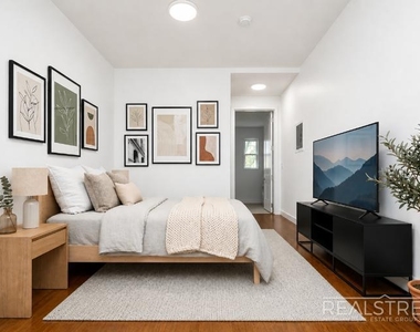 890 Jefferson Avenue - Photo Thumbnail 4