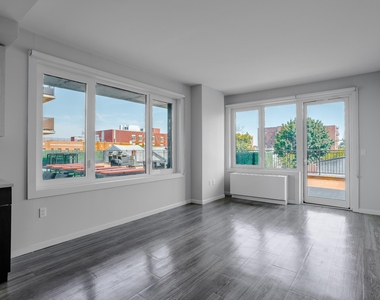 178-02 Hillside Avenue - Photo Thumbnail 3