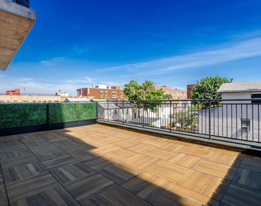 178-02 Hillside Avenue - Photo Thumbnail 4