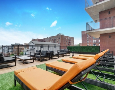 178-02 Hillside Avenue - Photo Thumbnail 13