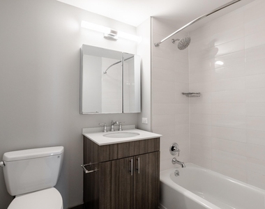 178-02 Hillside Avenue - Photo Thumbnail 9