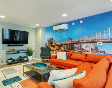 178-02 Hillside Avenue - Photo Thumbnail 16