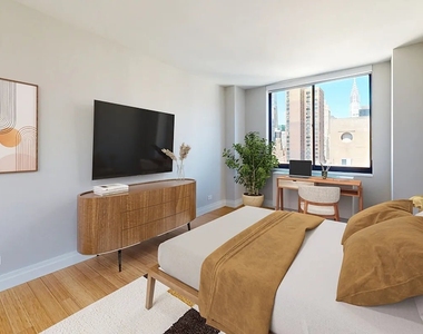 East 31st Street - Photo Thumbnail 1