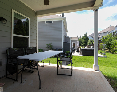 302 Pebblestone Lane - Photo Thumbnail 31
