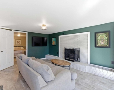 3112 Dove Way - Photo Thumbnail 21