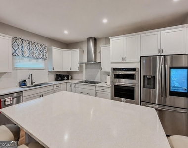 45 Woodford Drive - Photo Thumbnail 9