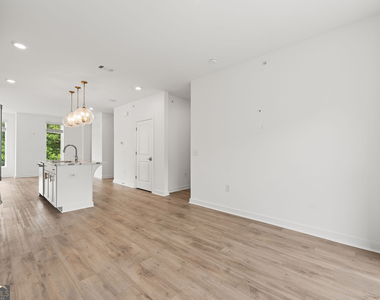 371 Grant Circle Se - Photo Thumbnail 20