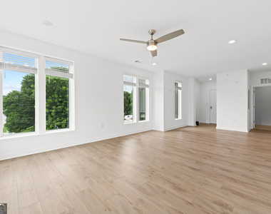 371 Grant Circle Se - Photo Thumbnail 10