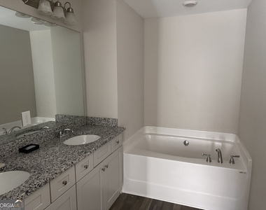 325 Melody Lane - Photo Thumbnail 13
