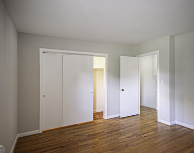 3099 Colonial Way - Photo Thumbnail 12