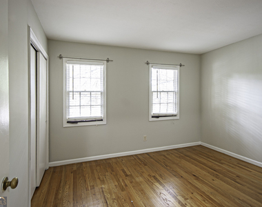 3099 Colonial Way - Photo Thumbnail 14